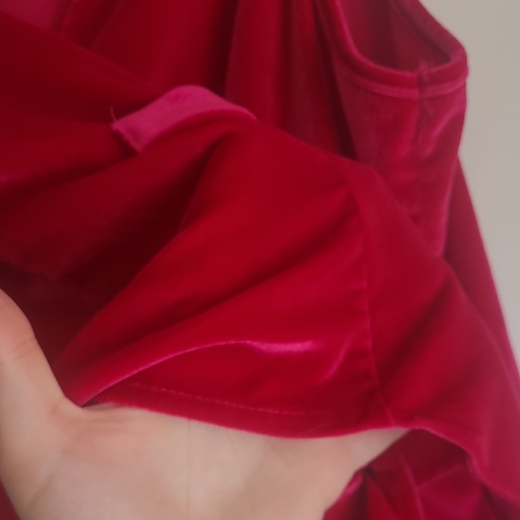 Velvet Button-Down Vest - Picture 4 of 5